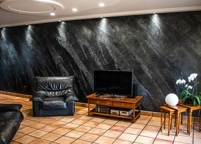 Mass Image Compressor Compressed this image. https://sourceforge.net/projects/icompress/ with Quality:70